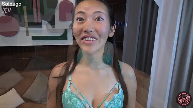 Curvy Asian beauty Sara Momo gets slapped and worshipped