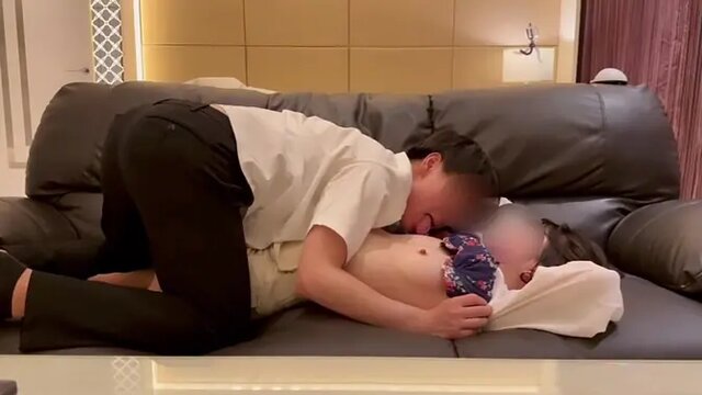 Curvy young woman with black hair enjoys fucked in an outdoor Japanese bath